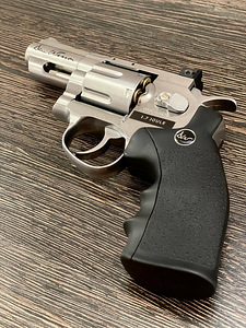 Dan Wesson. 177 cal (4,5 mm) (2 foto / 2)