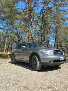 Infiniti FX35 4WD +PLG (1 foto / 6)
